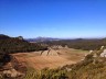 La plaine de Roquefort et le piton du vieux Roquefort